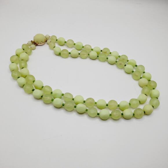 Vintage Austrian Green Lucite Two Strand Beaded Necklace 19” Signed - Picture 6 of 9